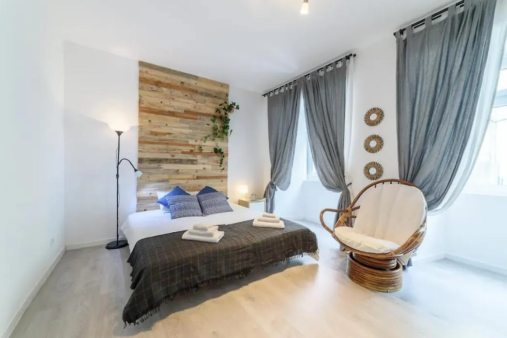 Modern Rustic Apartment In Graca By Lovelystay Lisbon